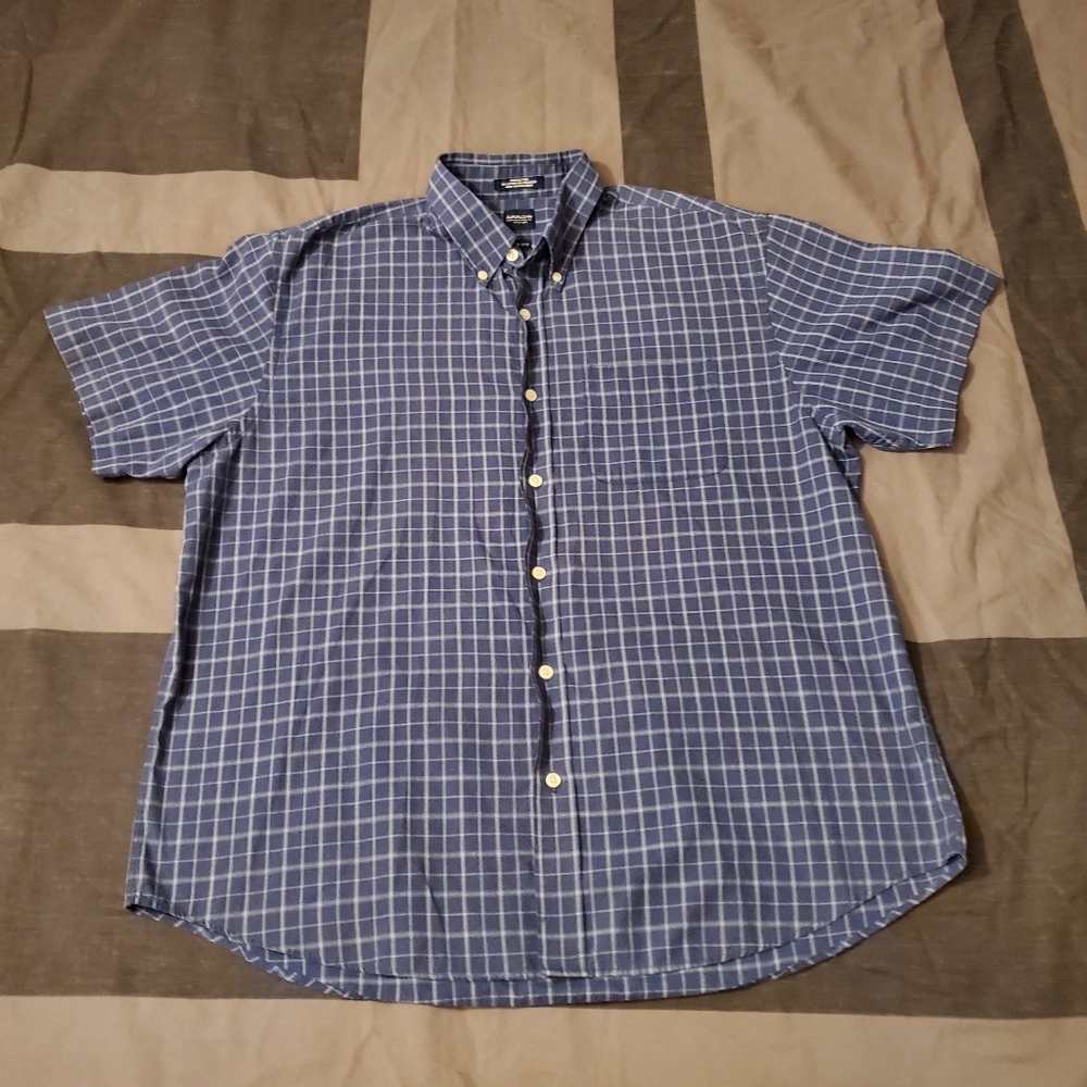Arrow Size XL 17-17 1/2 Blue Short Sleeve Buttondown Collared Dress Shirt